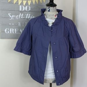 GAP ruffle & short sleeve jacket